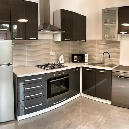 Apartment Lea Mataija *